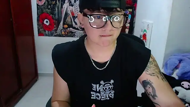 isabeautyx19 online show from April 2026 02:10:01 AM