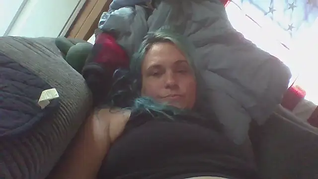 stellaquinn1775 online show from March 2026 06:41:02 PM