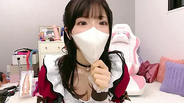 -minami- online show from May 2026 12:01:01 PM