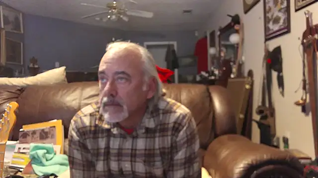 PincheDave4u online show from January 2025 11:13:01 PM