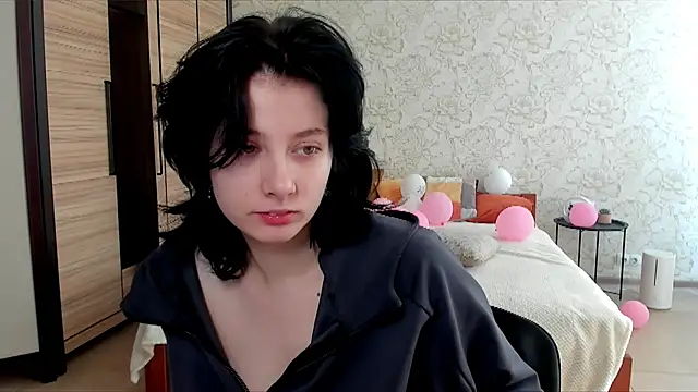 Snapshot of JulisSweet chatting on March 2025 10:52:02 AM JulisSweet online show from March 2025 10:52:02 AM