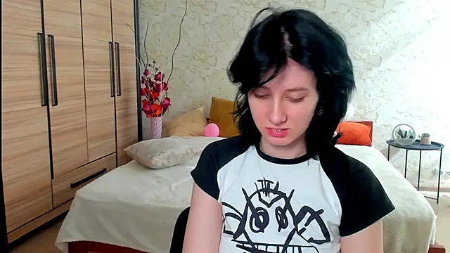 Snapshot of JulisSweet chatting on March 2025 10:57:01 AM JulisSweet online show from March 2025 10:57:01 AM