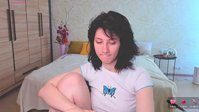 Snapshot of JulisSweet chatting on September 2025 06:46:01 AM JulisSweet online show from September 2025 06:46:01 AM