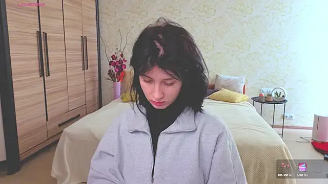 Snapshot of JulisSweet chatting on September 2025 07:24:02 AM JulisSweet online show from September 2025 07:24:02 AM