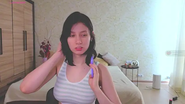 Snapshot of JulisSweet chatting on September 2025 07:02:01 AM JulisSweet online show from September 2025 07:02:01 AM