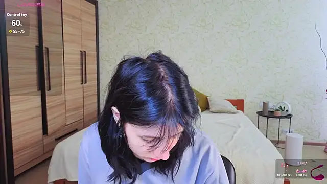 Snapshot of JulisSweet chatting on December 2025 08:01:02 AM JulisSweet online show from December 2025 08:01:02 AM