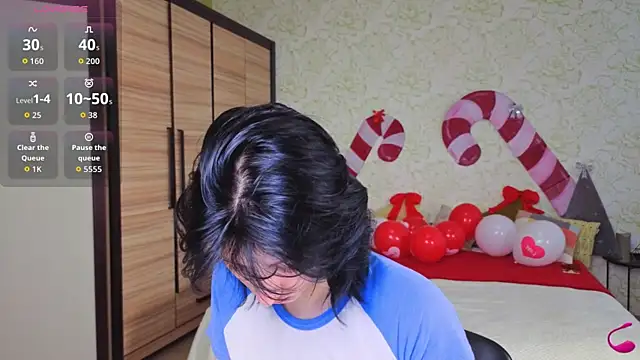 Snapshot of JulisSweet chatting on December 2025 08:22:01 AM JulisSweet online show from December 2025 08:22:01 AM