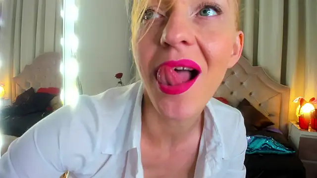 SquirtyAlisa online show from September 2025 10:33:02 PM