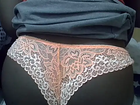 ebonyzoe online show from May 2026 08:35:02 PM