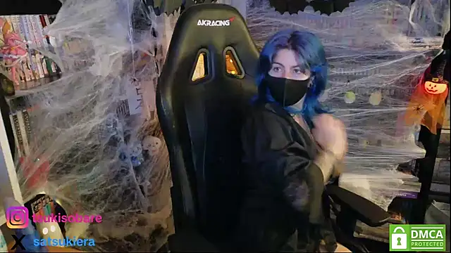 Snapshot of _Satsuki_ chatting on October 2025 08:06:02 PM Satsuki online show from October 2025 08:06:02 PM