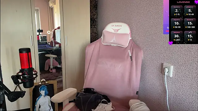 Katrin  kiss online show from March 2025 02:13:01 PM