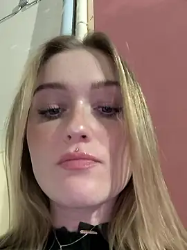 Goldloeckchen159 online show from November 2025 03:56:02 PM