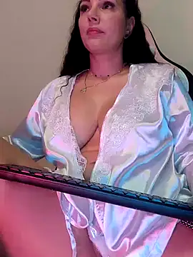ReiyaRey online show from May 2026 09:17:02 AM