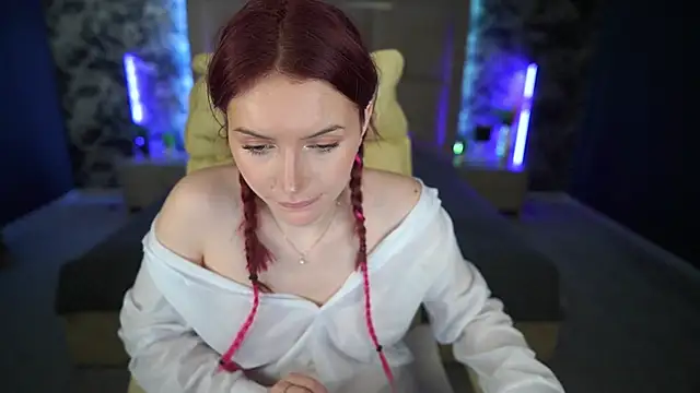 Snapshot of MilaSecrett chatting on March 2025 07:20:02 AM MilaSecrett online show from March 2025 07:20:02 AM