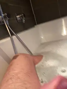 LivingLegend1978 online show from March 2025 05:39:02 PM