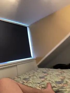 LivingLegend1978 online show from April 2026 05:36:01 PM