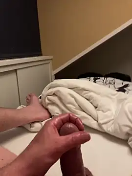 LivingLegend1978 online show from April 2026 10:30:02 PM