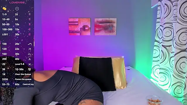 EmmaSmith06 online show from September 2025 05:13:01 PM