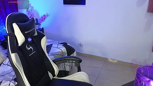 Majuu   online show from November 2025 12:09:02 PM