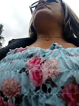 Afroditecash online show from December 2025 06:04:01 PM