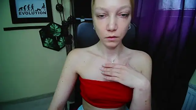 EmillyPlay online show from May 2026 06:09:02 AM