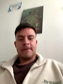 Nicolds14 online show from October 2025 09:16:01 PM