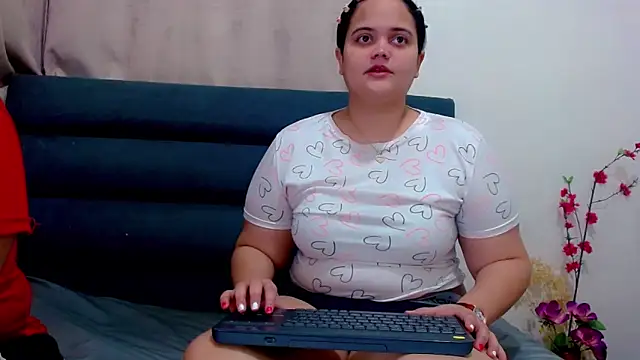 brunnette hot online show from February 2026 10:58:01 AM