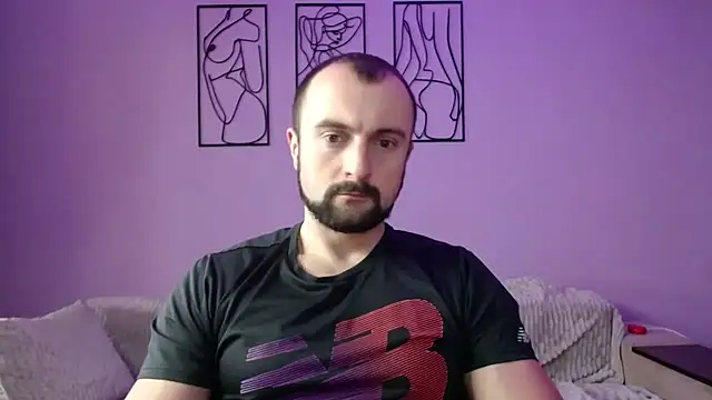 brindlefly6969 online show from December 2024 11:33:02 AM