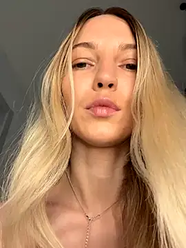 Snapshot of Adelina0001 chatting on November 2025 02:32:01 AM Adelina0001 online show from November 2025 02:32:01 AM