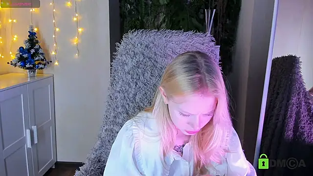 MalenaErnman online show from December 2024 10:12:02 AM