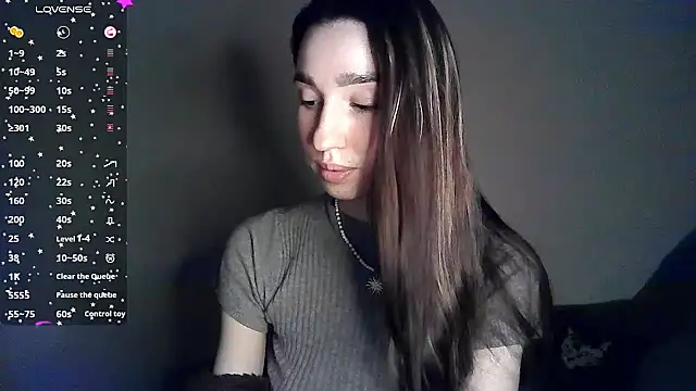 ElizaSwon online show from March 2025 04:40:02 PM