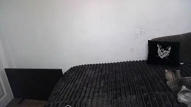 ElizaSwon online show from September 2025 01:44:02 PM