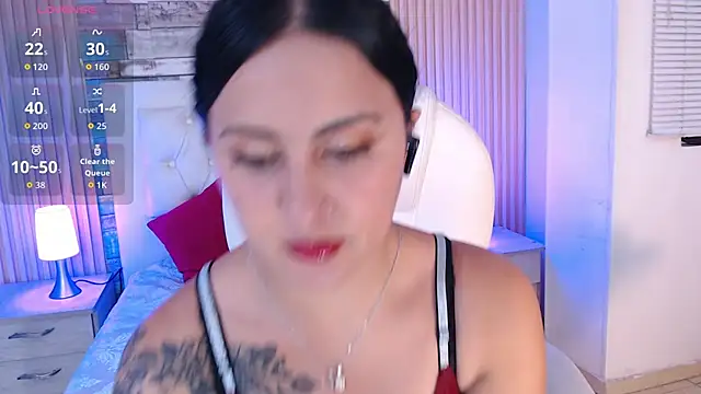 isabella smith  online show from September 2025 07:59:01 PM