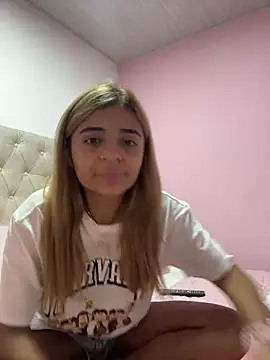 Snapshot of pamell_col chatting on January 2025 07:00:02 PM pamell col online show from January 2025 07:00:02 PM