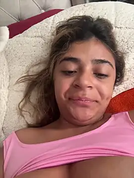 Snapshot of pamell_col chatting on November 2025 01:55:01 PM pamell col online show from November 2025 01:55:01 PM