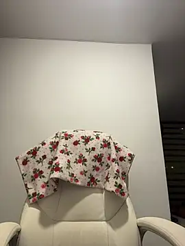 Snapshot of pamell_col chatting on November 2025 02:10:02 AM pamell col online show from November 2025 02:10:02 AM