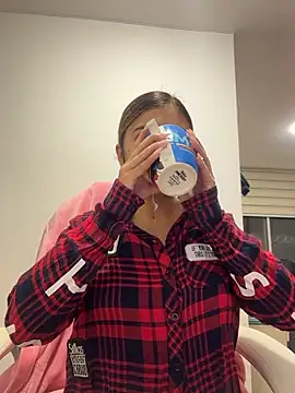 Snapshot of pamell_col chatting on January 2026 12:04:02 AM pamell col online show from January 2026 12:04:02 AM