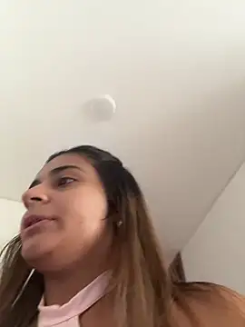 Snapshot of pamell_col chatting on February 2026 09:13:02 PM pamell col online show from February 2026 09:13:02 PM