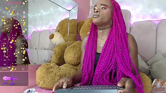 Snapshot of puca_ebony chatting on December 2024 04:39:01 PM puca ebony online show from December 2024 04:39:01 PM