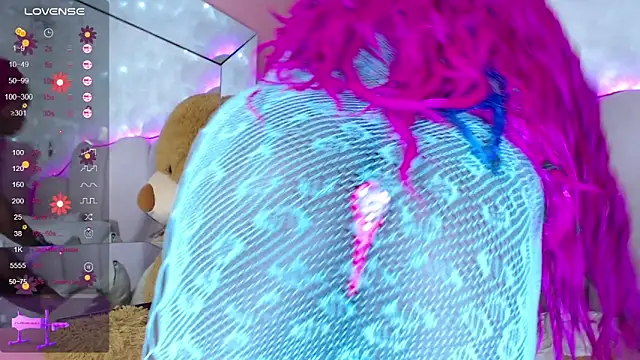 Snapshot of puca_ebony chatting on January 2025 07:23:01 PM puca ebony online show from January 2025 07:23:01 PM