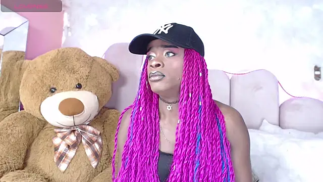 Snapshot of puca_ebony chatting on January 2025 04:39:01 PM puca ebony online show from January 2025 04:39:01 PM