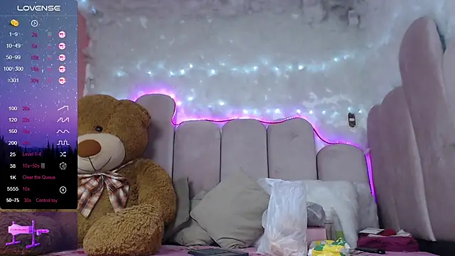 Snapshot of puca_ebony chatting on January 2025 12:38:01 PM puca ebony online show from January 2025 12:38:01 PM