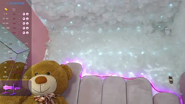 Snapshot of puca_ebony chatting on January 2025 07:40:01 PM puca ebony online show from January 2025 07:40:01 PM