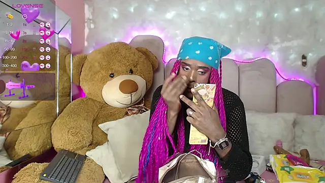 Snapshot of puca_ebony chatting on February 2025 10:43:01 PM puca ebony online show from February 2025 10:43:01 PM