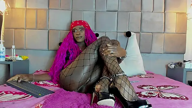 Snapshot of puca_ebony chatting on March 2025 10:45:02 PM puca ebony online show from March 2025 10:45:02 PM