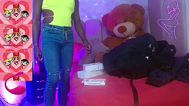 Snapshot of puca_ebony chatting on September 2025 07:47:01 PM puca ebony online show from September 2025 07:47:01 PM