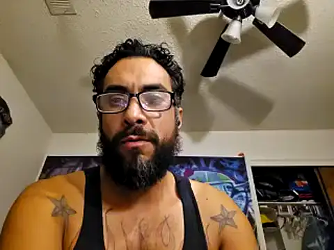 Snapshot of Forbidden_daddy chatting on December 2024 08:20:01 AM Forbidden daddy online show from December 2024 08:20:01 AM