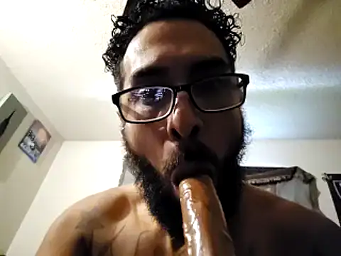 Snapshot of Forbidden_daddy chatting on February 2025 09:26:02 PM Forbidden daddy online show from February 2025 09:26:02 PM