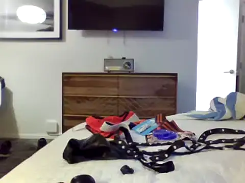 Iliketocooksquirt25 online show from February 2025 09:27:02 PM