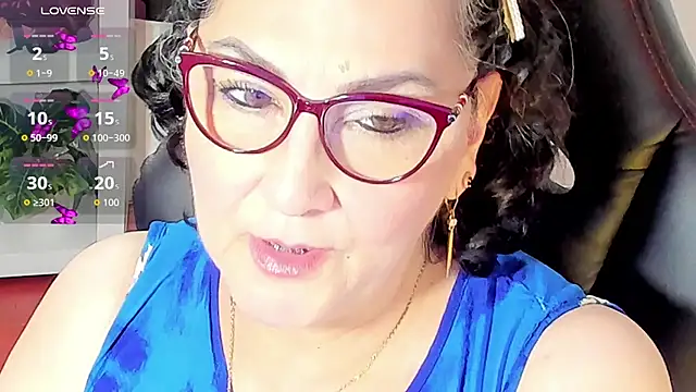 cataleya mom online show from October 2025 03:18:01 AM